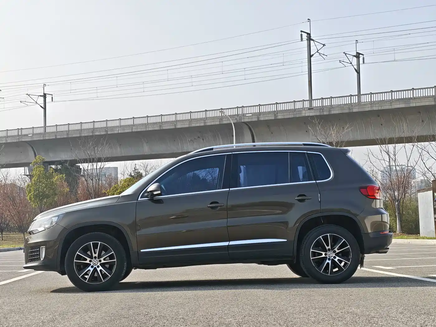 Volkswagen Tiguan 2015 1.8TSI Automatic 2WD Highline фото 2