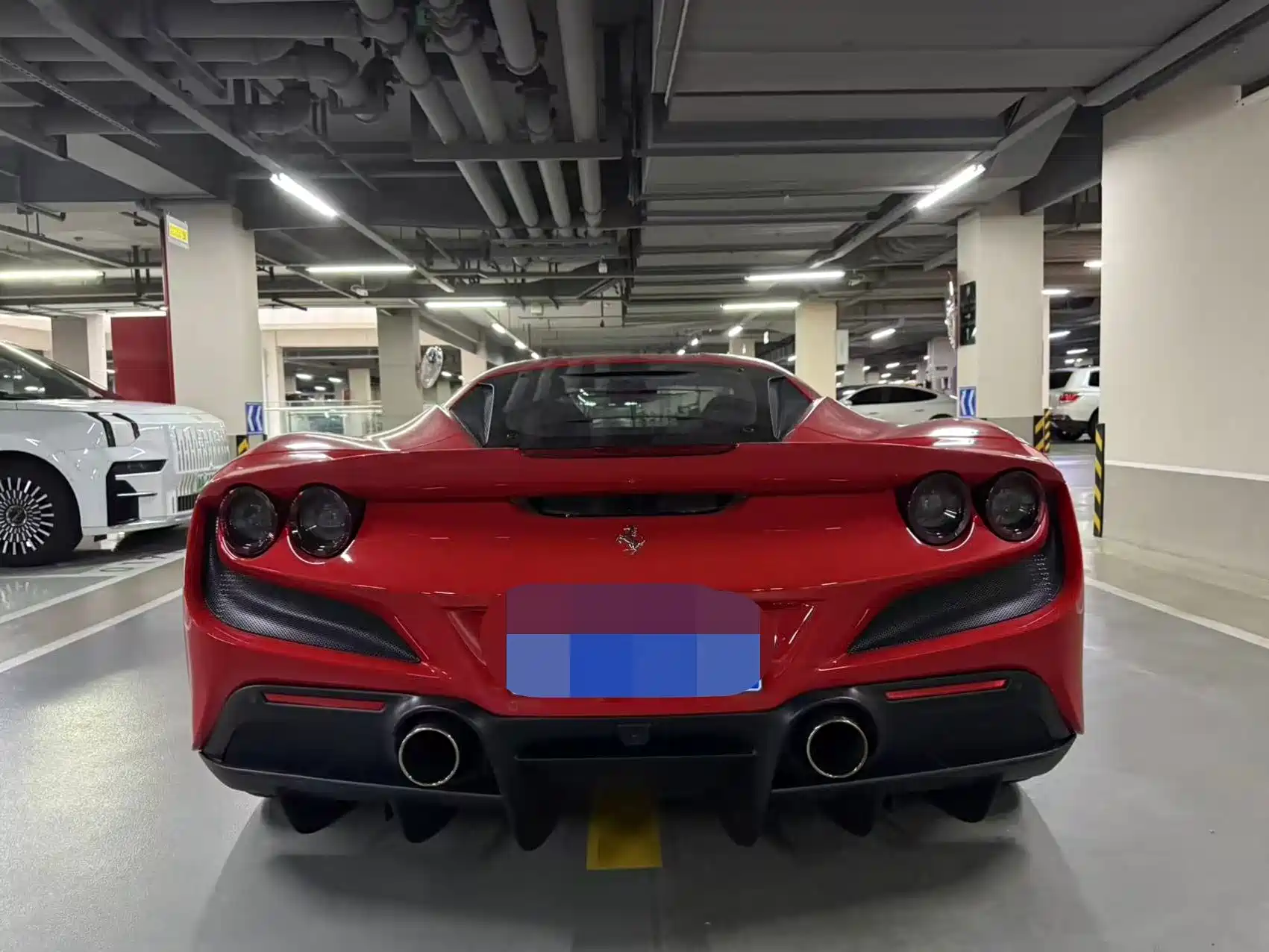 Фото 4 - Ferrari F8