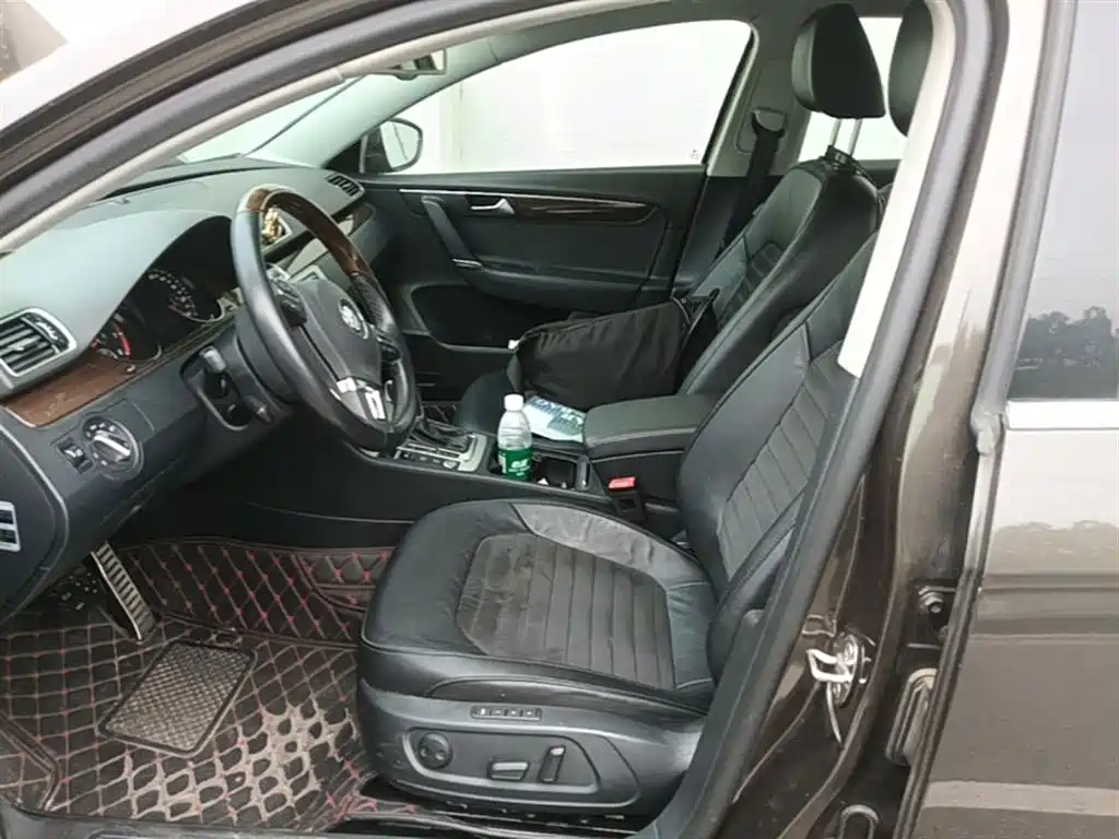 Volkswagen Magotan 2015 1.8TSI Premium фото 15