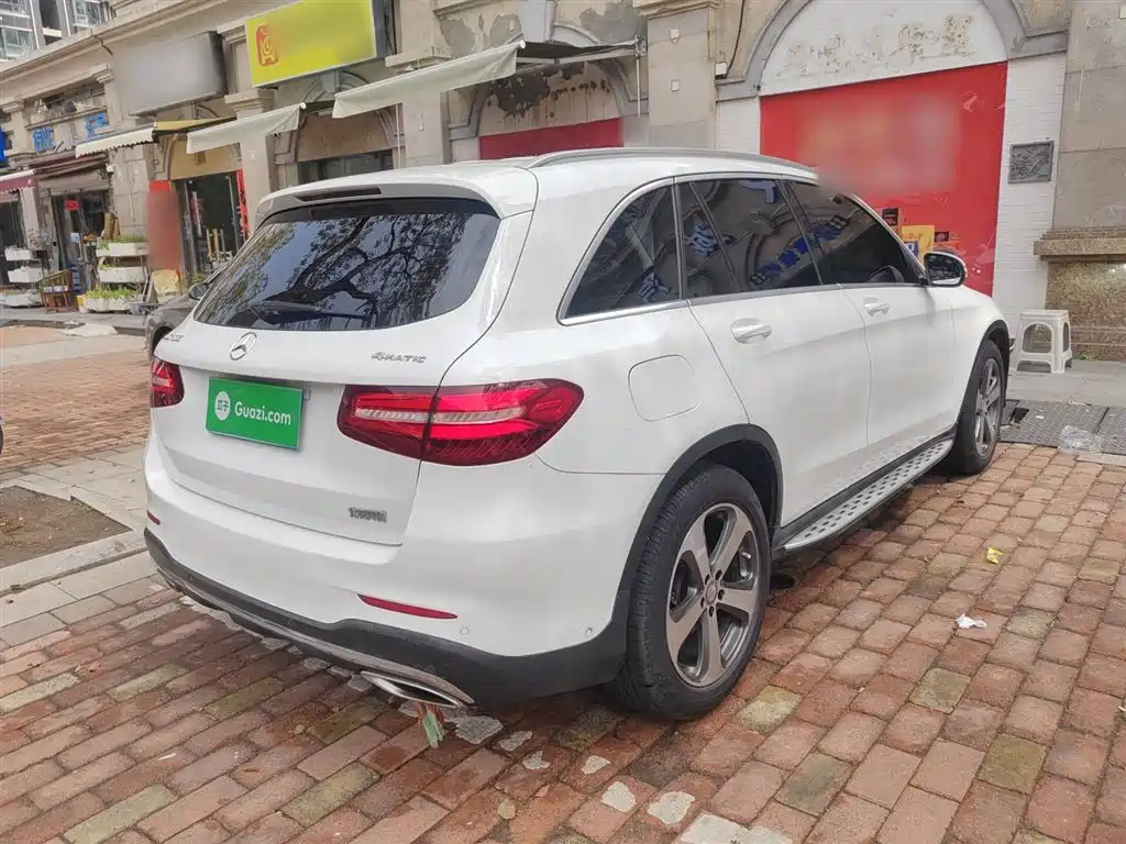 Mercedes-Benz GLC 2017 GLC 300 4MATIC Dynamic фото 5
