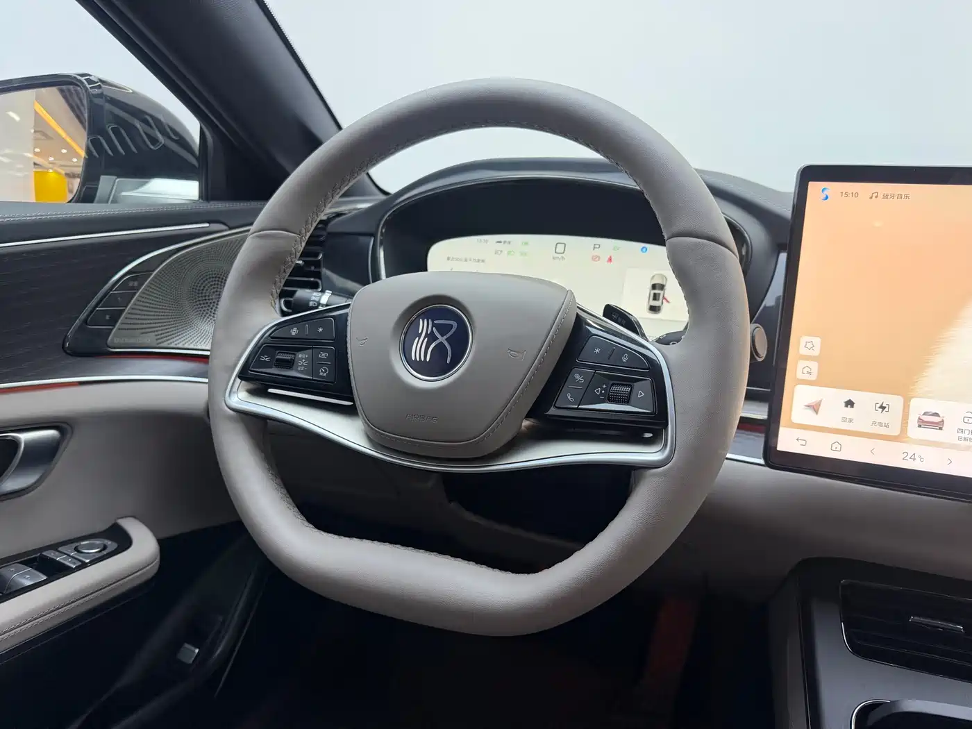 BYD Han 2025 DM-i Smart Driving Edition 125KM LiDAR Flagship фото 18