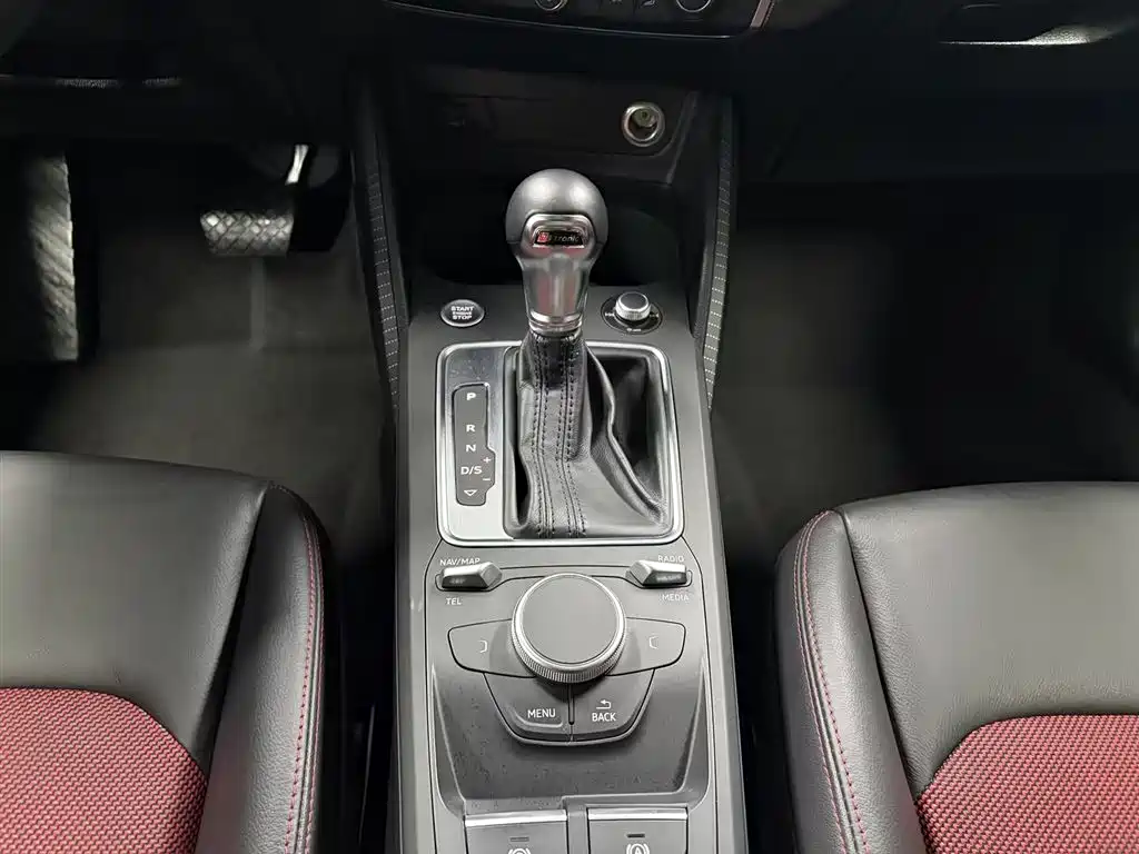 Audi Q2L 2020 35 TFSI Fashion Elegance Model фото 12