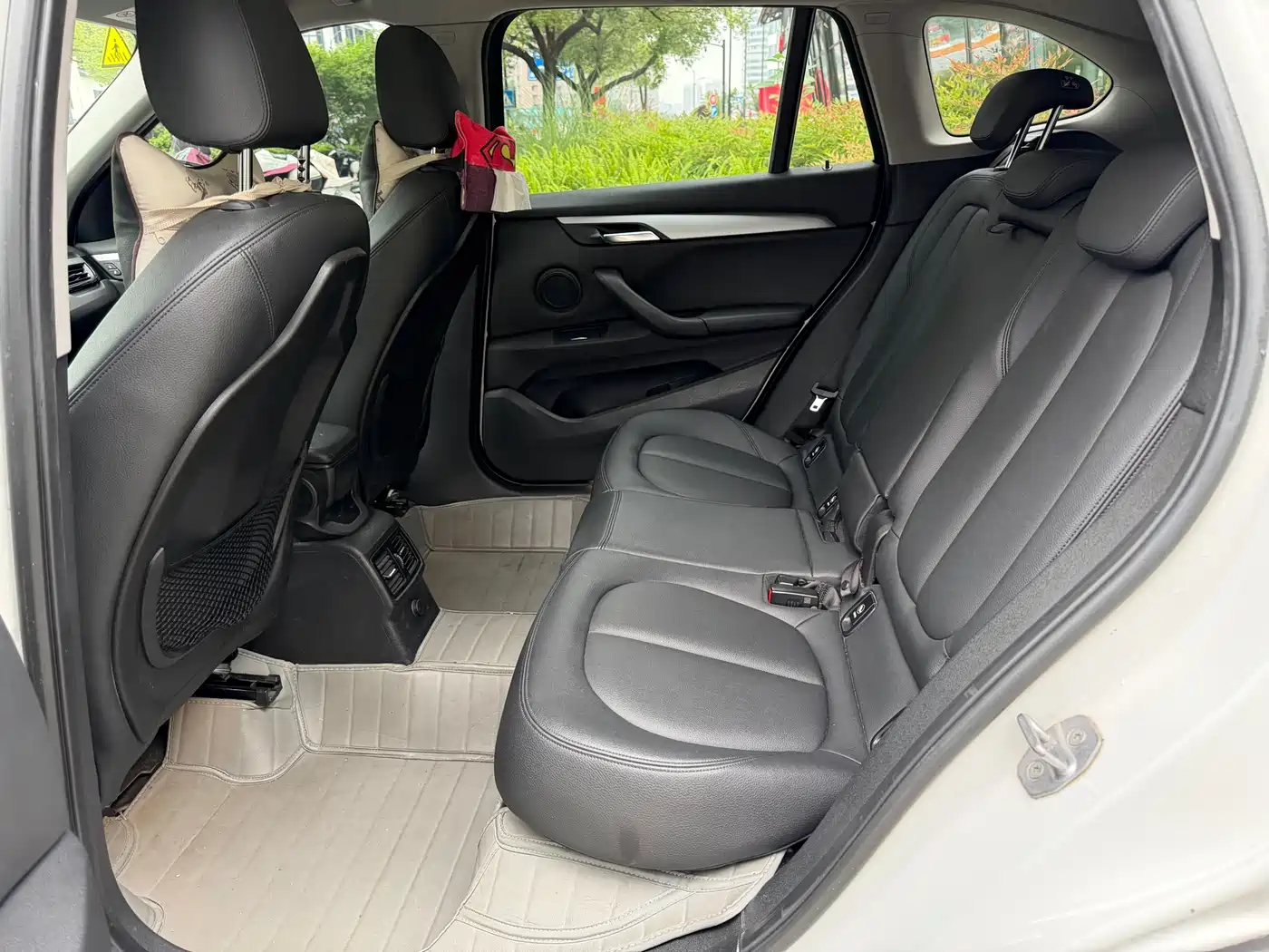 BMW X1 2016 sDrive18Li Premium Model фото 10