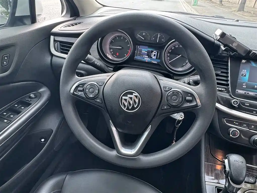 Buick Verano 2019 Sedan 20T Dual Clutch Leading фото 7
