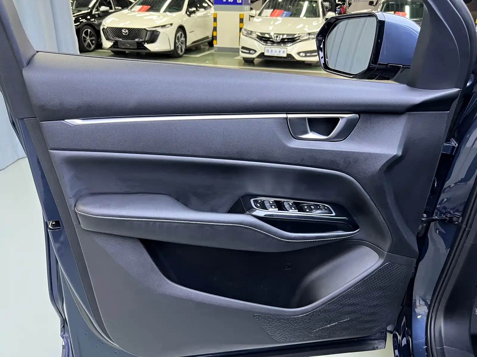 Photo 10 - Wuling Motors Wuling Victory