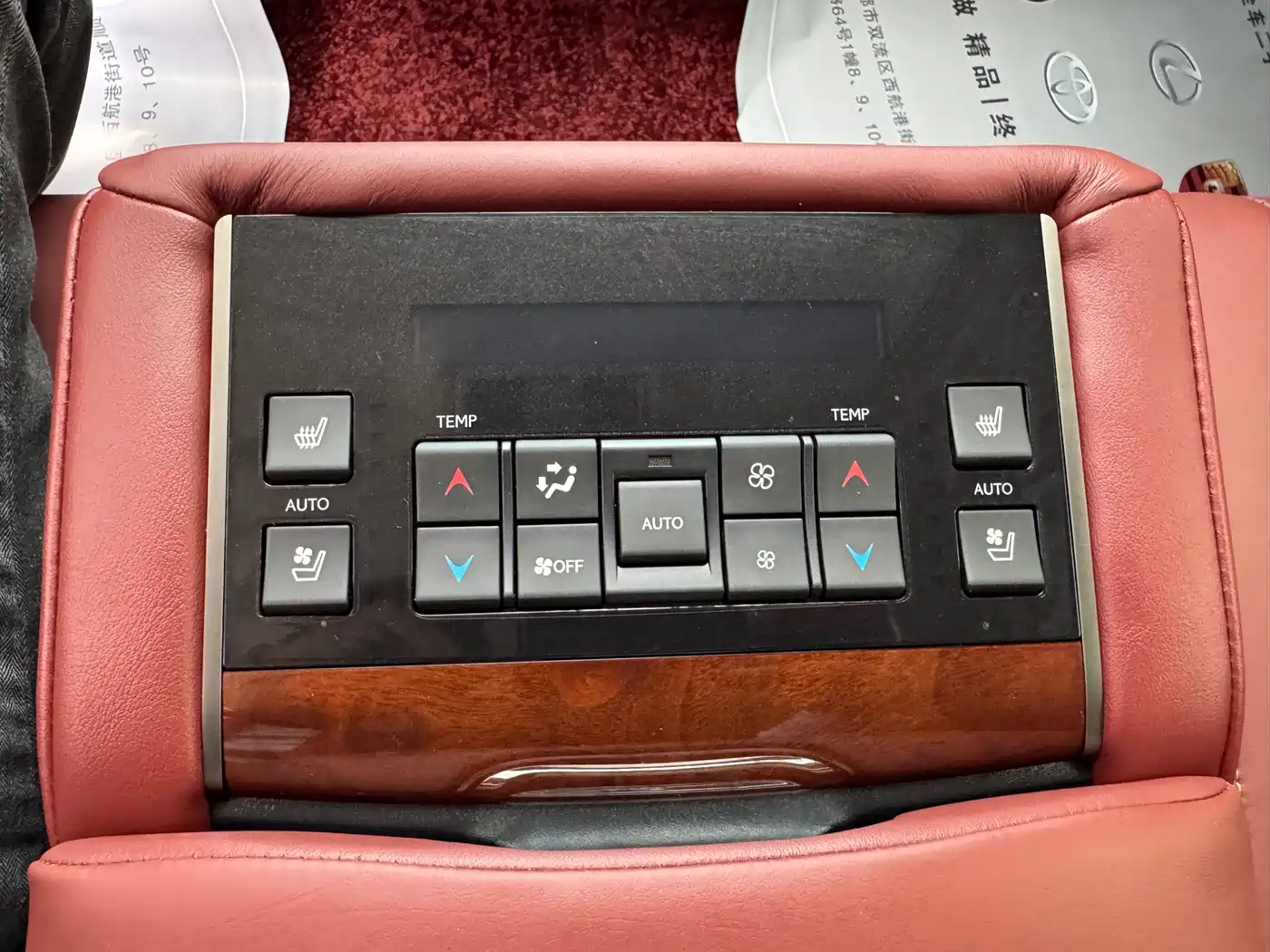 Lexus LX 2019 570 Prestige Luxury Edition фото 19
