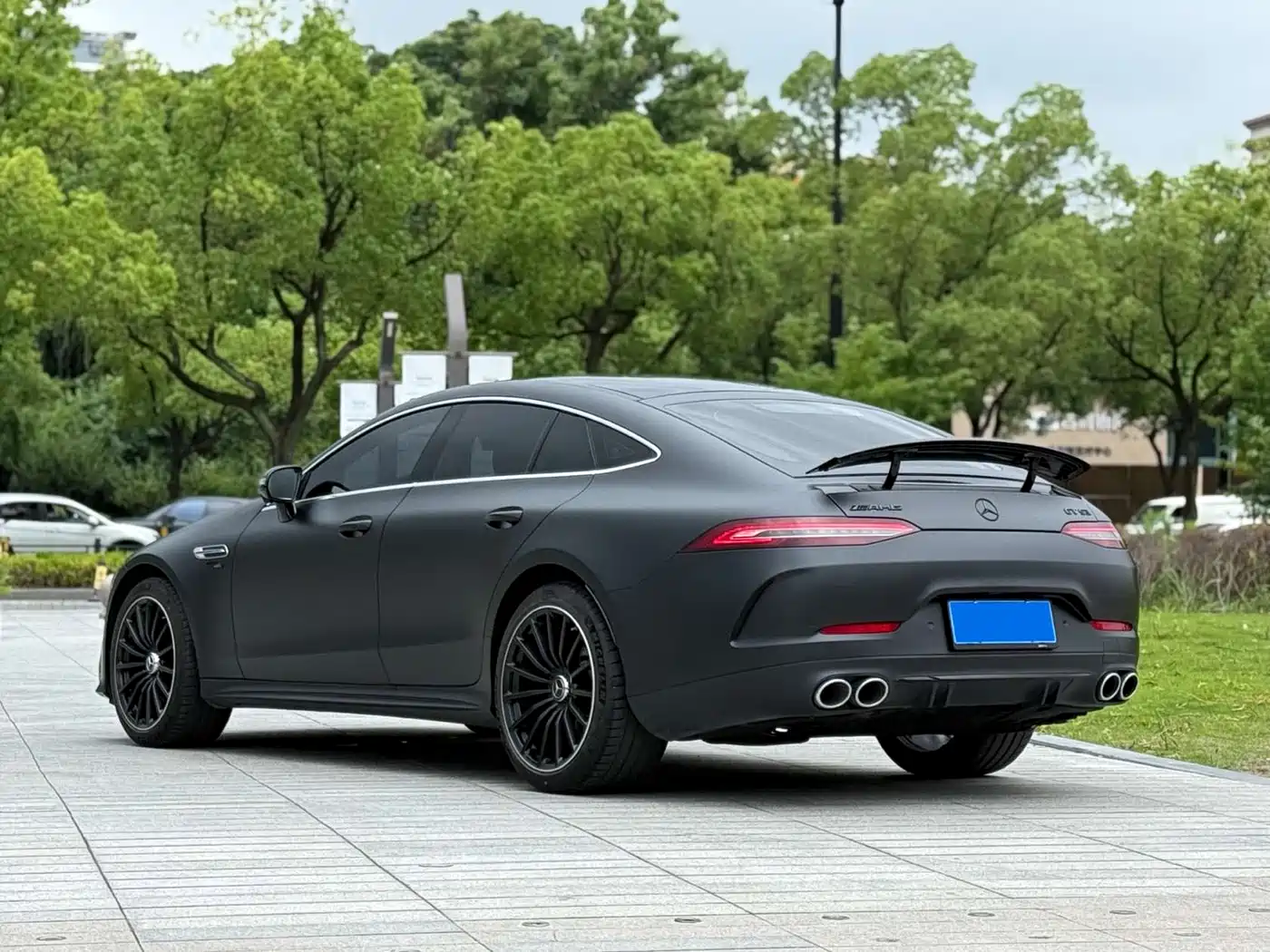 MERCEDES-BENZ AMG GT