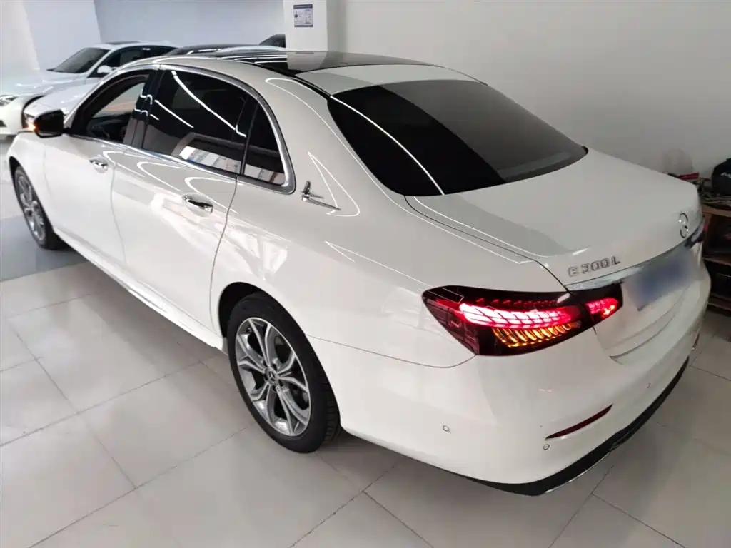 Mercedes-Benz E-Class 2022 Model Facelift III E 300 L Sport Fashion фото 23