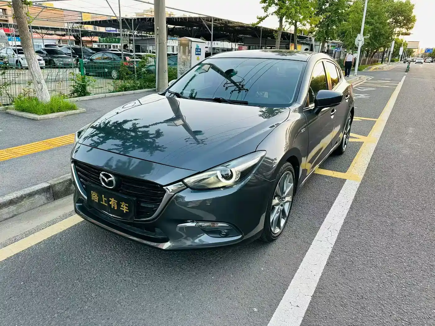 Фото 1 - Mazda Mazda 3