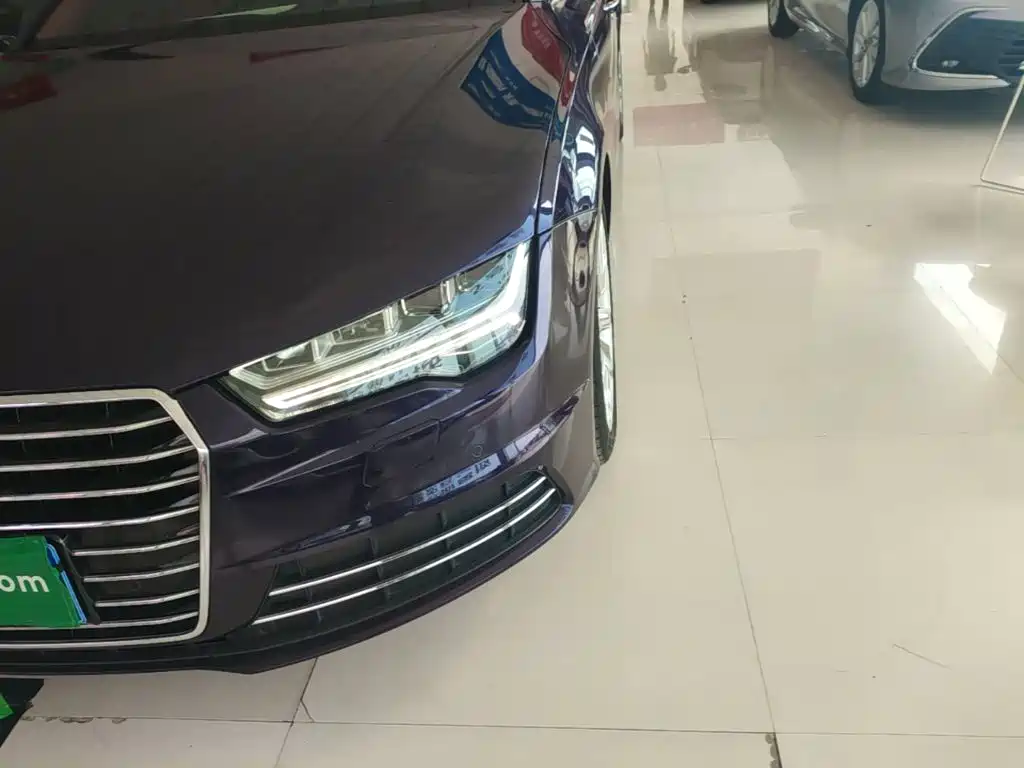 Фото 24 - Audi A7