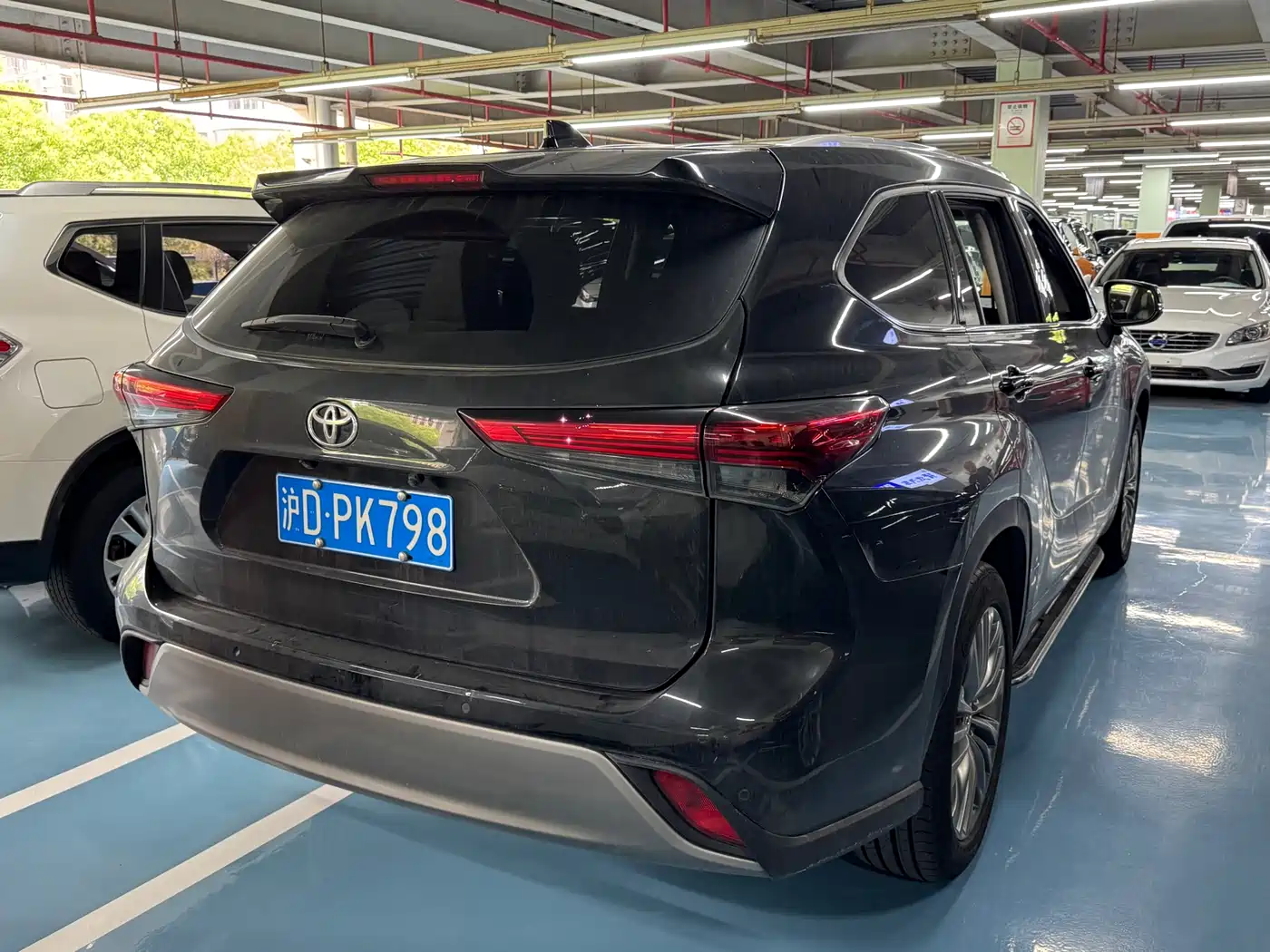 Toyota Highlander 2022 380T 4WD Premium 7-Seater фото 3