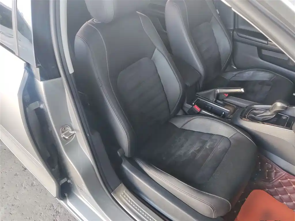 Volkswagen Sagitar 2015 230TSI Automatic Luxury фото 25