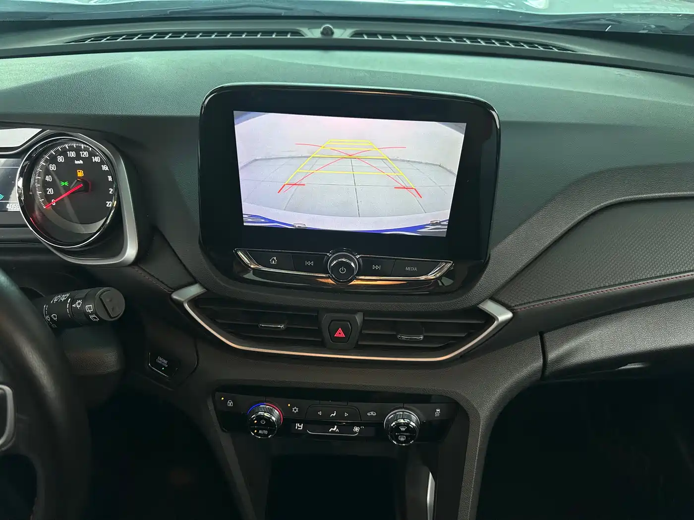 Chevrolet Volando 2020 Mild Hybrid 530T Automatic Sport Edition (5+2 seater) фото 15