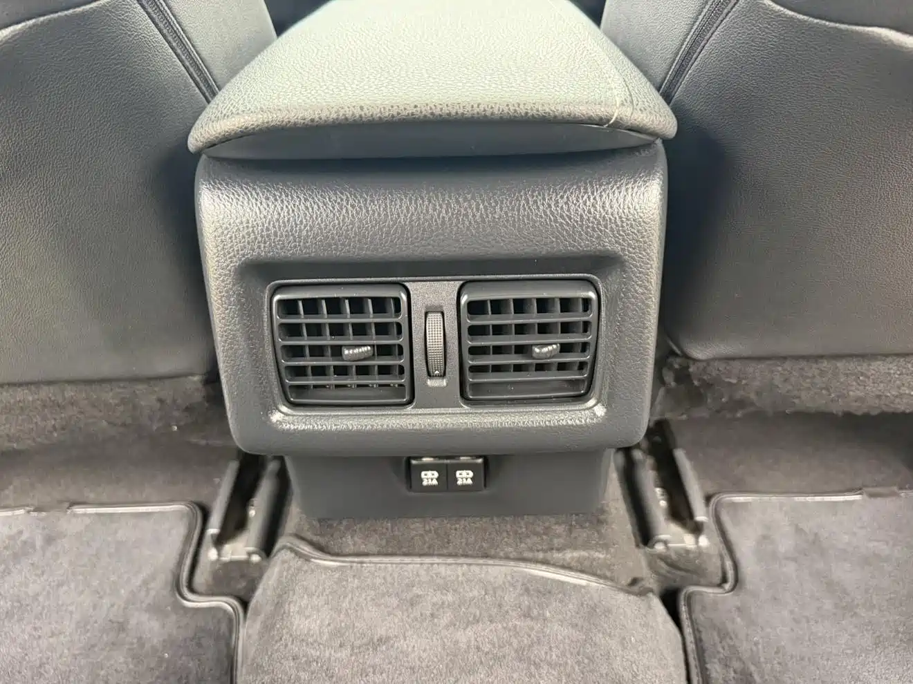 Photo 13 - Toyota Camry