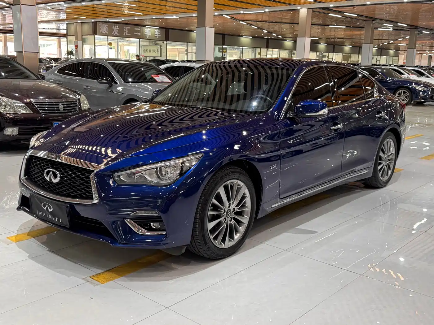 Infiniti Q50L 2021 2018 2.0T Premium Edition (China VI)