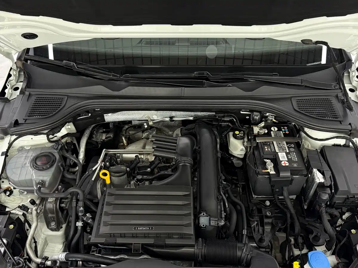 Volkswagen Golf 2021 280TSI DSG R-Line фото 22
