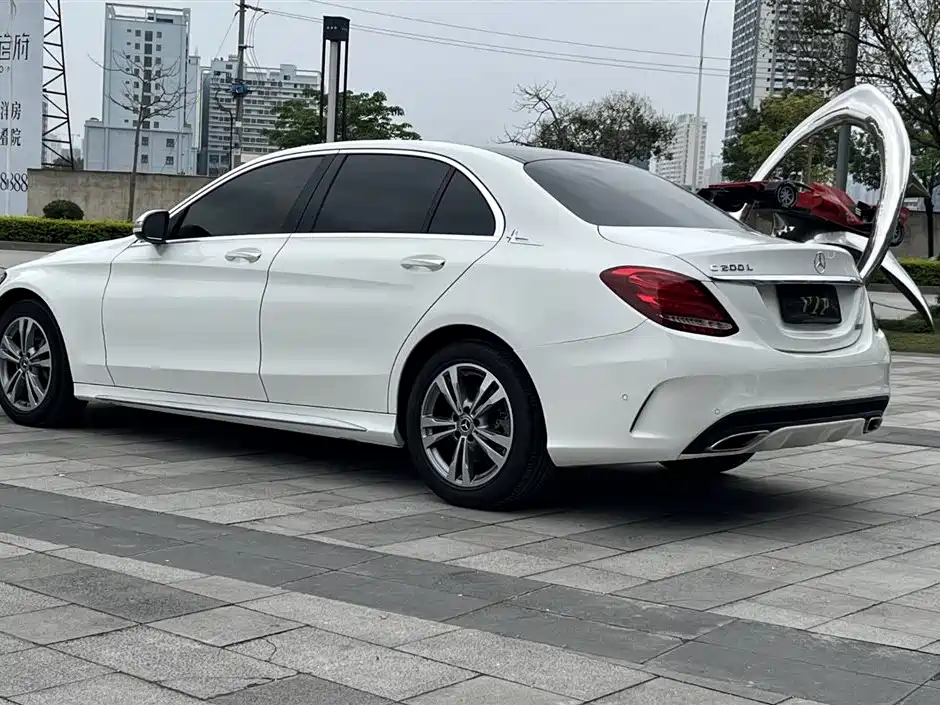 Mercedes-Benz C-Class 2018 C 200 L Sport Edition фото 6