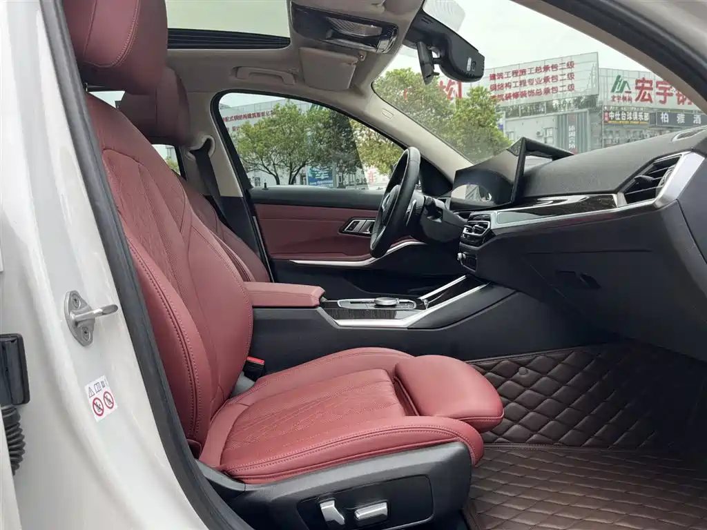 BMW 3 Series 2023 325Li M Sport Package фото 24