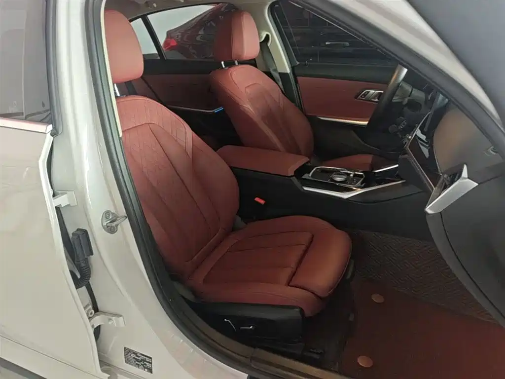 BMW i3 2024 eDrive 35 L фото 25