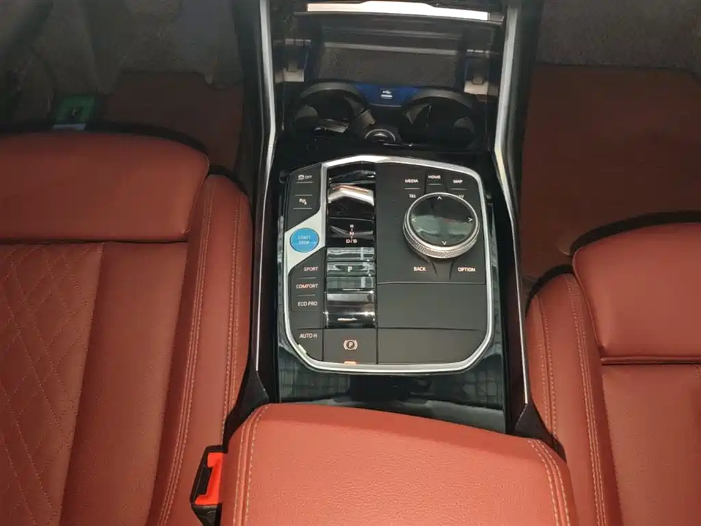 BMW i3 2024 eDrive 35 L фото 14