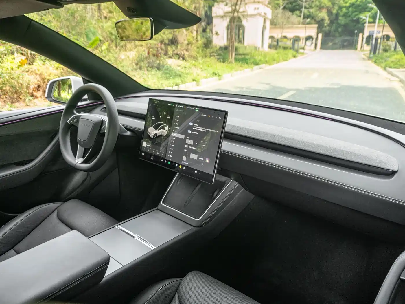 Tesla Model Y L 2025 Facelift Long Range AWD фото 12