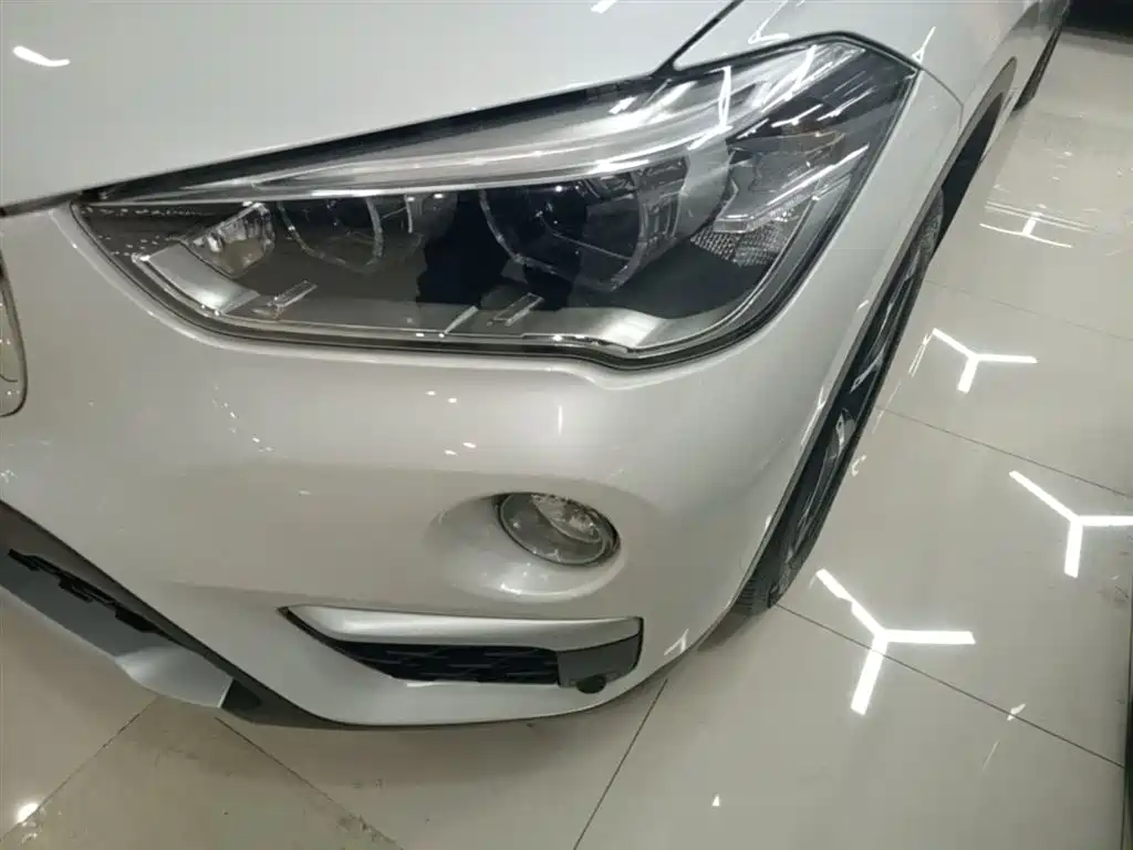 BMW X1 2016 sDrive20Li Luxury Model фото 24