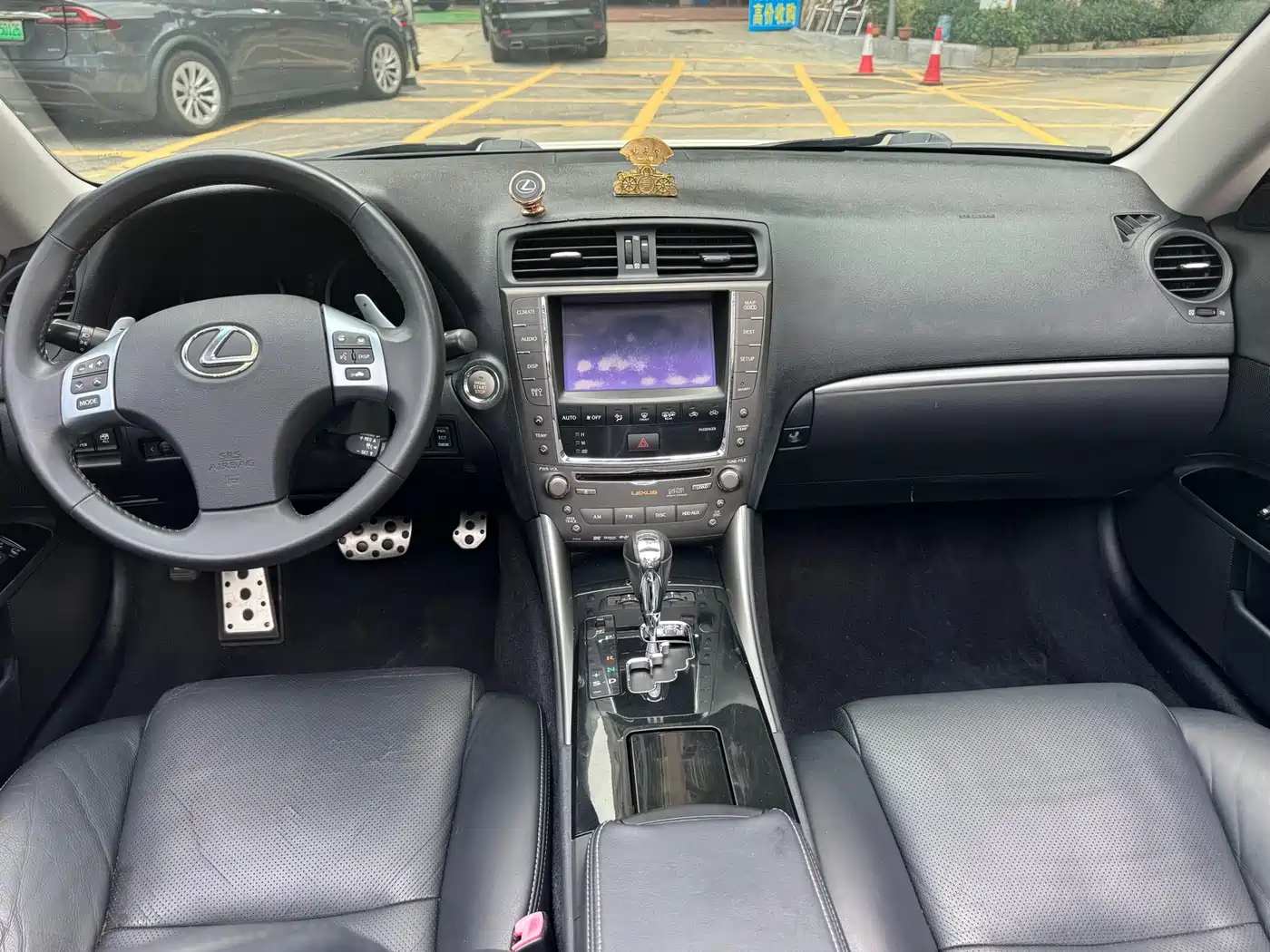 Lexus IS 2011 250C фото 6