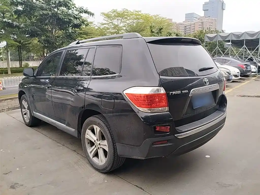 Toyota Highlander 2012 2.7L 2WD 7-Seater Luxury Edition фото 5