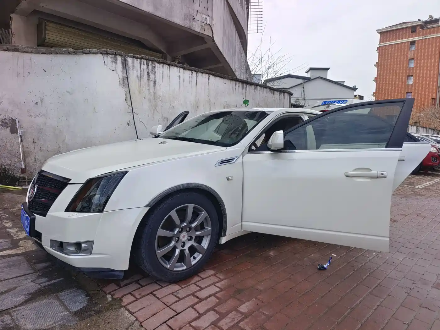 Cadillac CTS (Import) 2008 Model 2.8L Elite Sport Edition фото 2