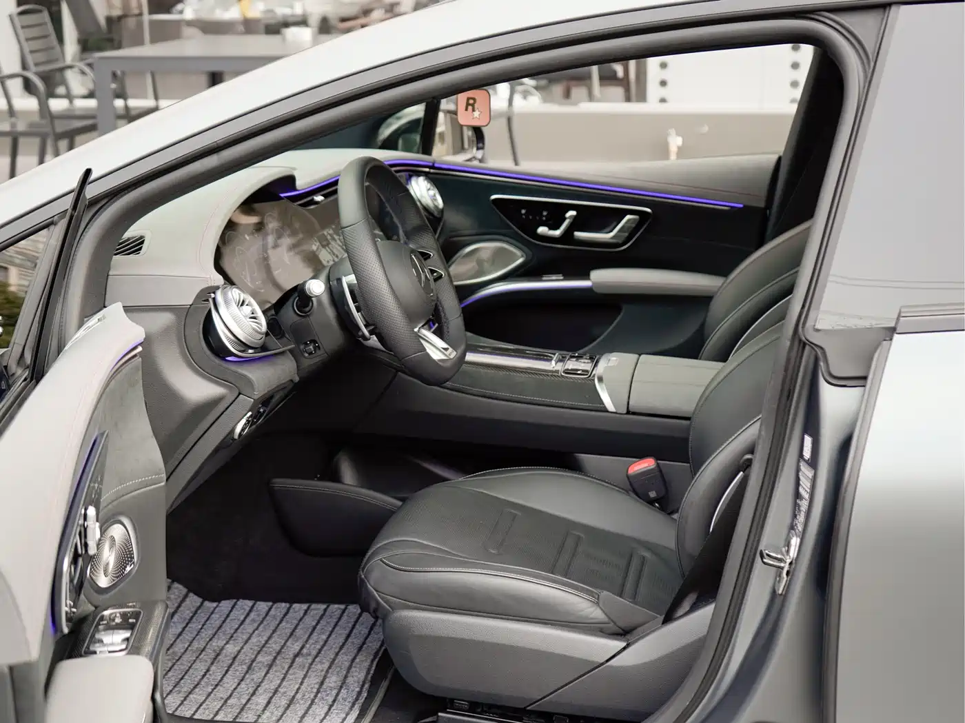 MERCEDES-BENZ EQS AMG