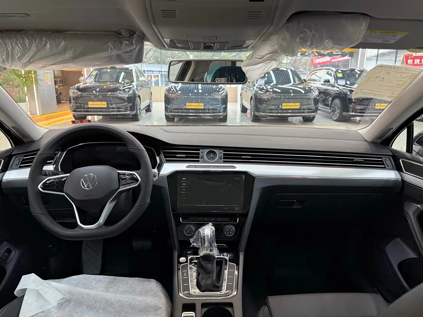 Volkswagen Magotan 2025 Popular Edition 280TSI DSG Comfort фото 11