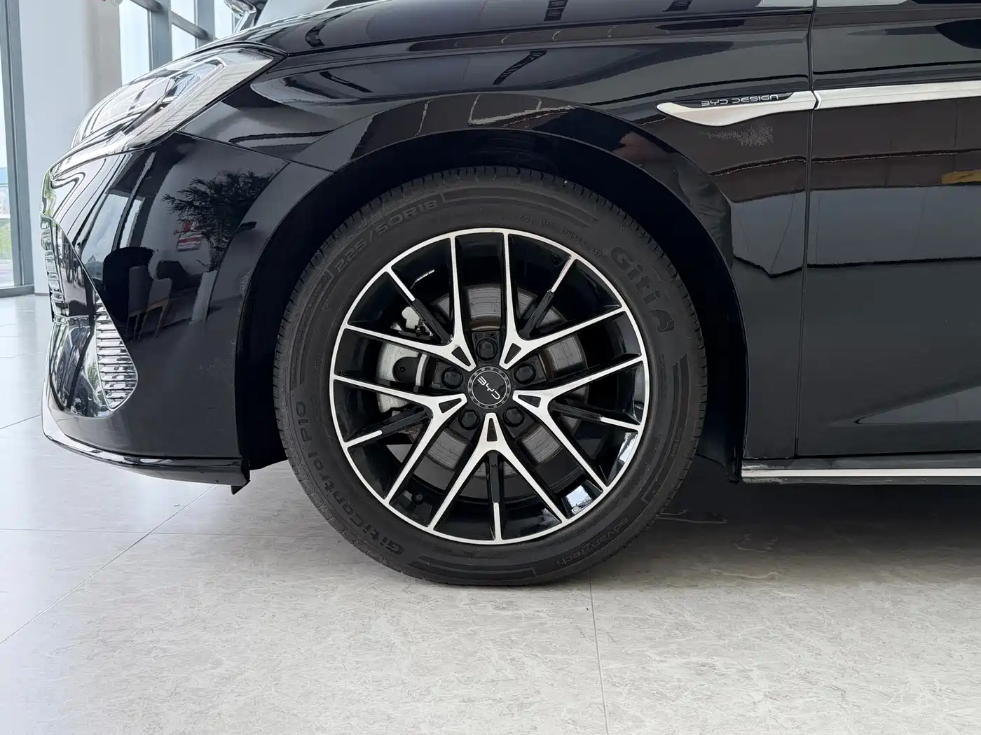 BYD Seal 2024 2024 Glory Edition DM-i 1.5L 121km Luxury