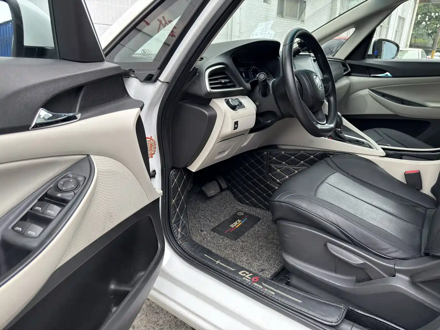 Buick GL6 2018 18T 6-Seater Elite фото 8
