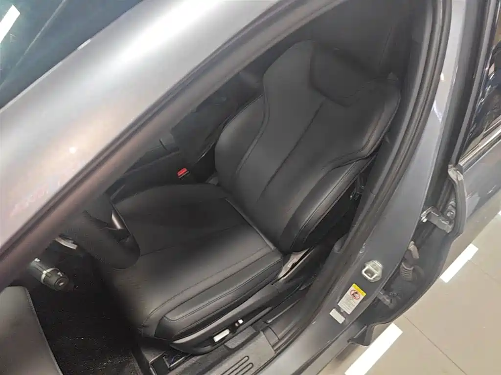 BYD Qin L 2025 DM-i Smart Drive 80KM Premium фото 15