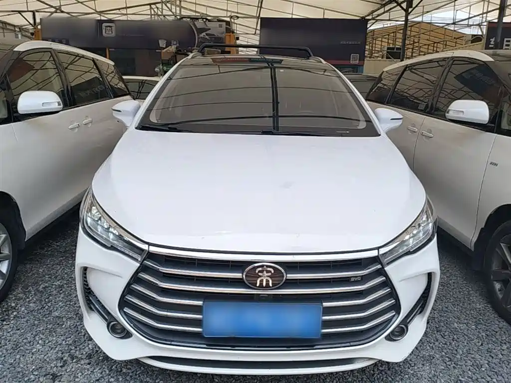 BYD Song MAX 2018 1.5T Auto Smart Connected Elite 6-Seater фото 3
