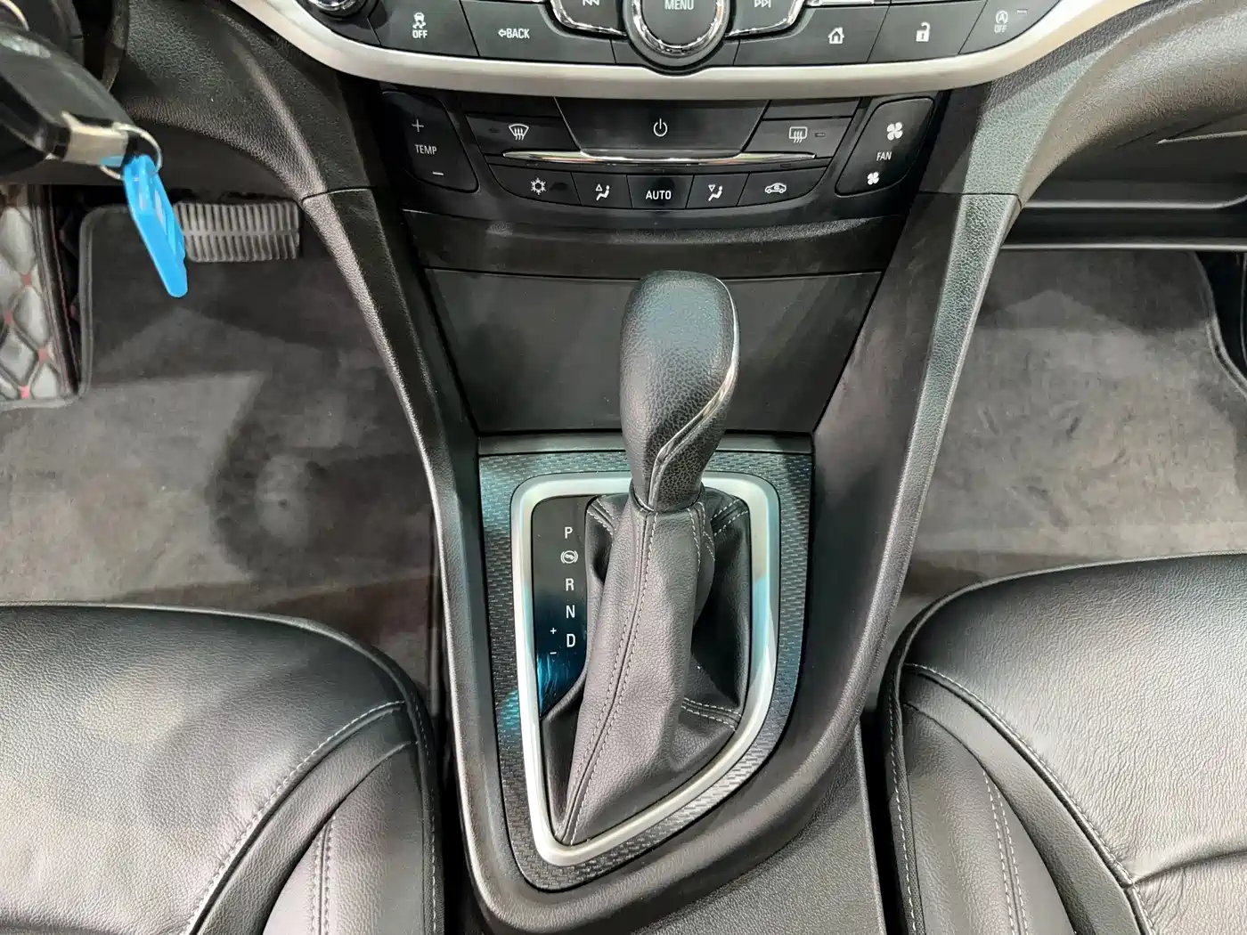 Buick Excelle 2019 18T Auto Connected Elite China VI фото 17