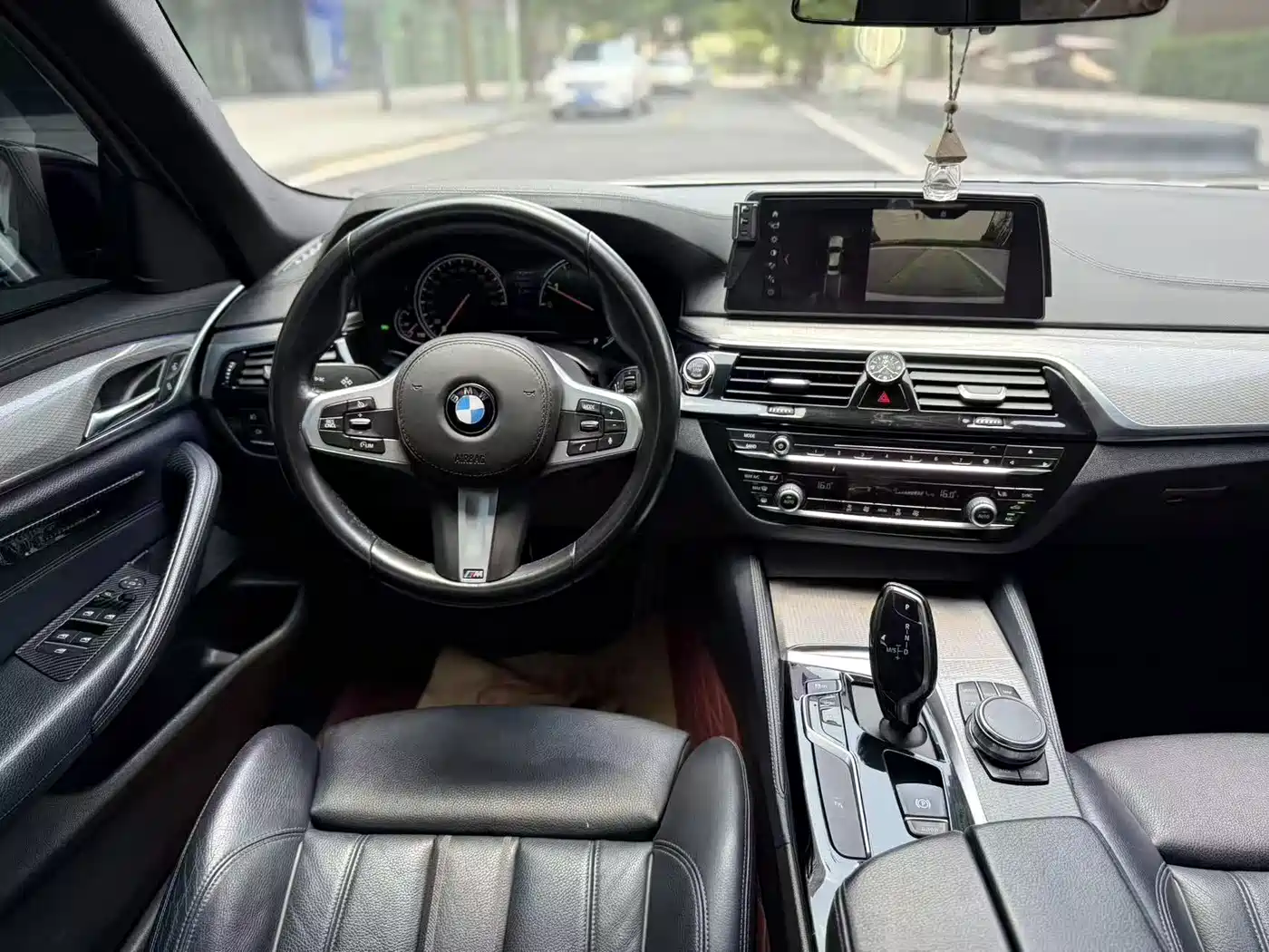 BMW 5 Series (Import) 2018 525i M Sport Package фото 4