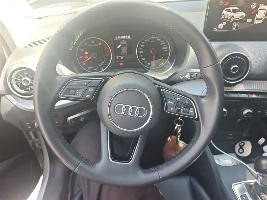 Audi Q2L 2020 35 TFSI Progressive Dynamic Model фото 6