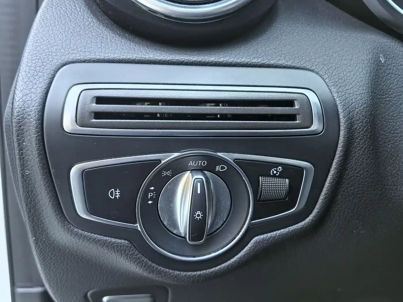Mercedes-Benz C-Class 2020 C 260 L Sport фото 16