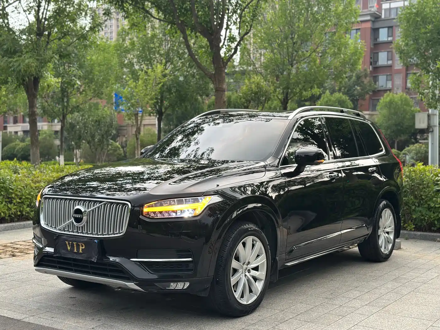 Фото 1 - Volvo XC90