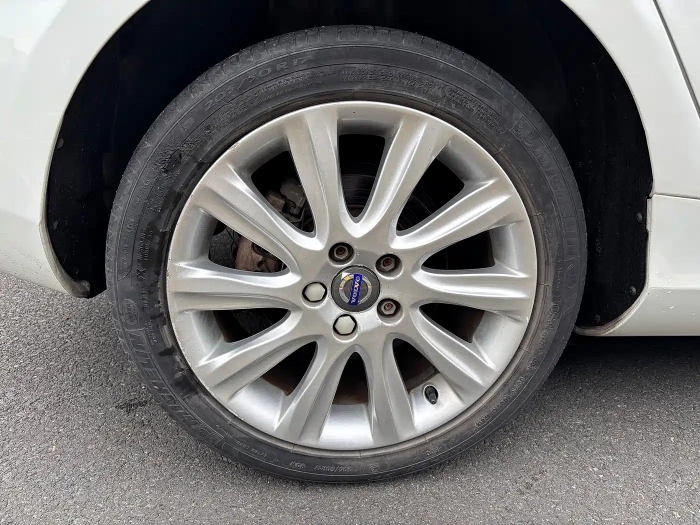 Фото 13 - Volvo V40
