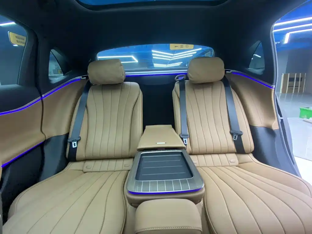 Mercedes-Benz E-Class 2026 E 300 L Luxury фото 26