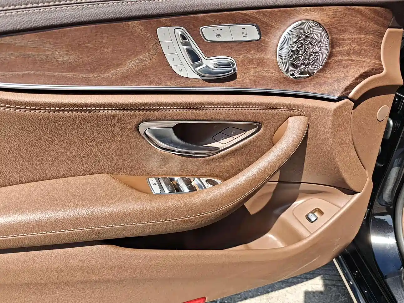 Mercedes-Benz E-Class 2021 Facelift E 300 L Luxury фото 12
