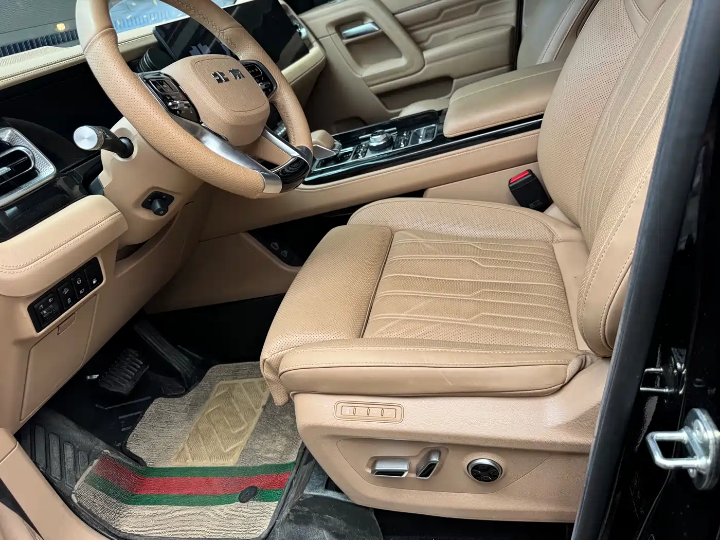 BAIC ORV Beijing Off-Road BJ60 Leiting 2024 Magic Core E-Drive Advanced 5-seater фото 11