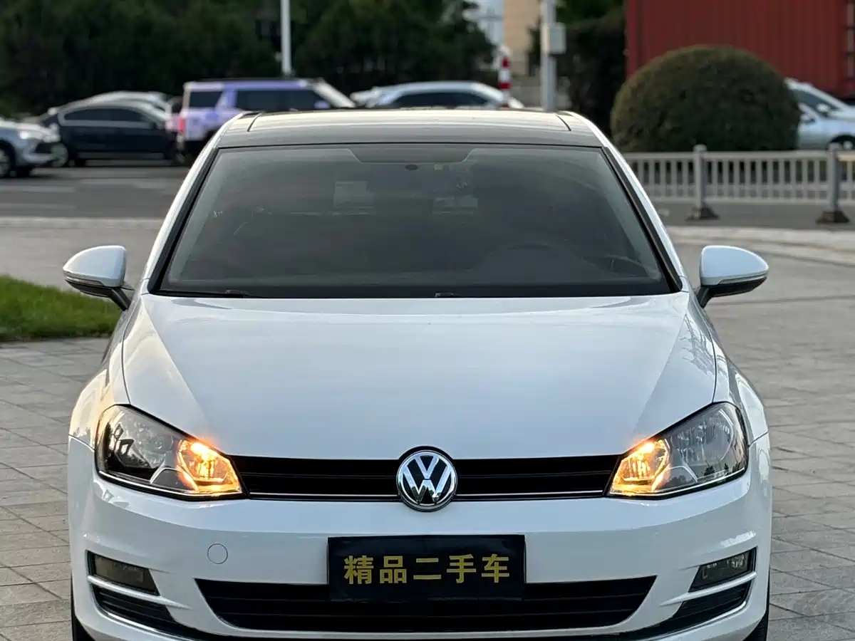 Volkswagen Golf 2015 1.4TSI Automatic Comfort фото 2