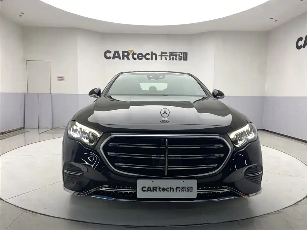 Mercedes-Benz E-Class 2026 E 300 L Luxury фото 3