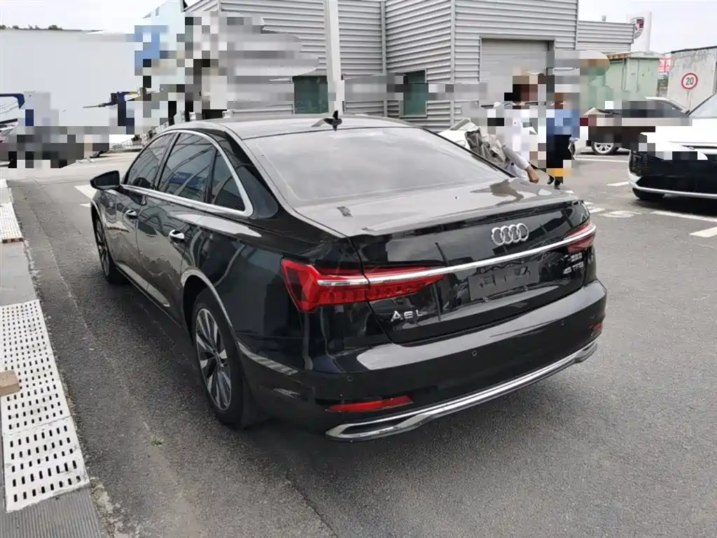 Audi A6L 2023 45 TFSI Premium Selection Elegance фото 9