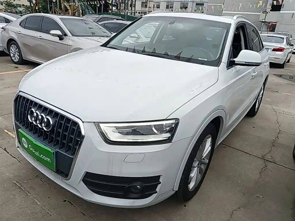 Audi Q3 2016 30 TFSI Heritage Edition Smart Leader