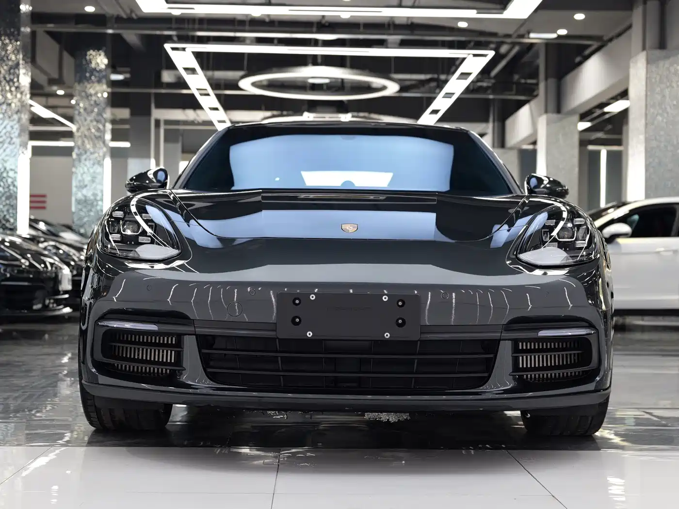 Porsche Panamera 2019 Panamera 2.9T фото 2