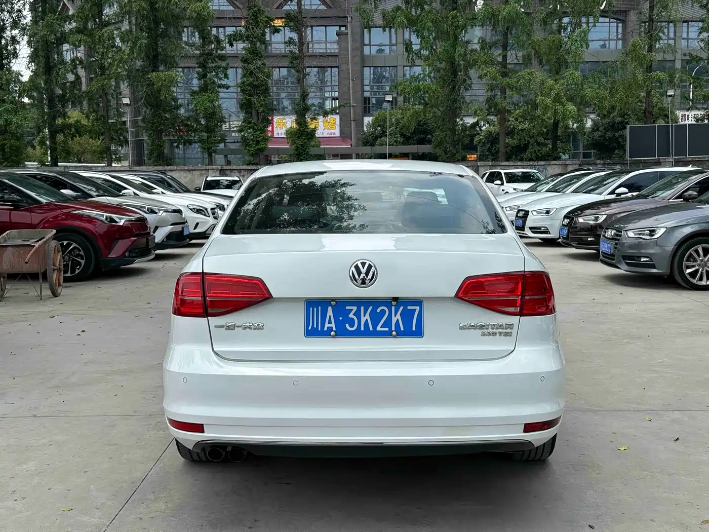 Volkswagen Sagitar 2017 230TSI Automatic Comfort фото 10